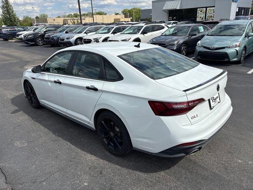 Pure White 2024 Volkswagen Jetta GLI 2.0T 35th Anniversary Edition