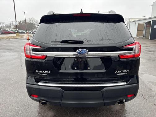 2023 Subaru Ascent Limited 8-Passenger