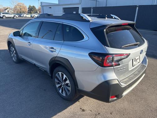 2025 Subaru Outback Touring