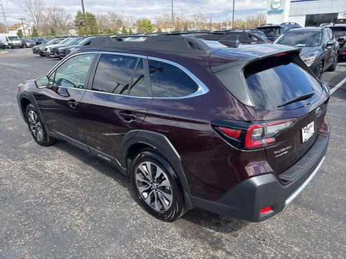 Dark Mahogany Pearl 2025 Subaru Outback Limited