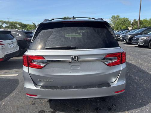Lunar Silver Metallic 2019 Honda Odyssey EX-L