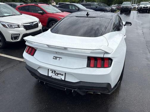Oxford White 2024 Ford Mustang GT