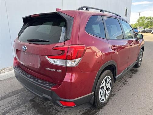 2022 Subaru Forester Premium
