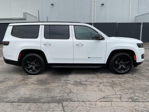 2024 Jeep Wagoneer Series II Carbide 4x4
