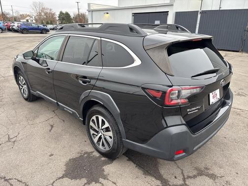 2023 Subaru Outback Premium