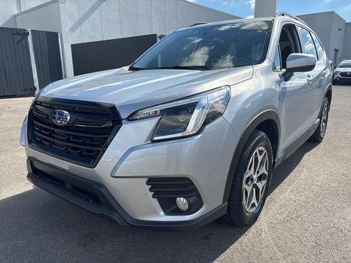 2022 Subaru Forester Premium