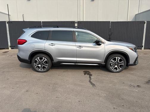 2025 Subaru Ascent Limited 8-Passenger