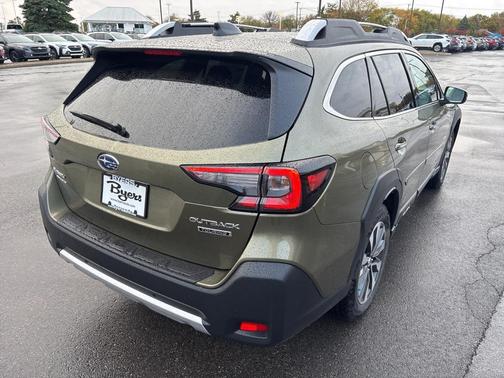 2025 Subaru Outback Touring