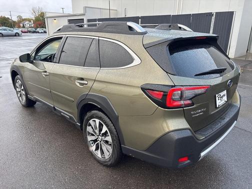2025 Subaru Outback Touring