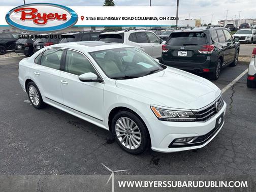 Pure White 2017 Volkswagen Passat 1.8T SE