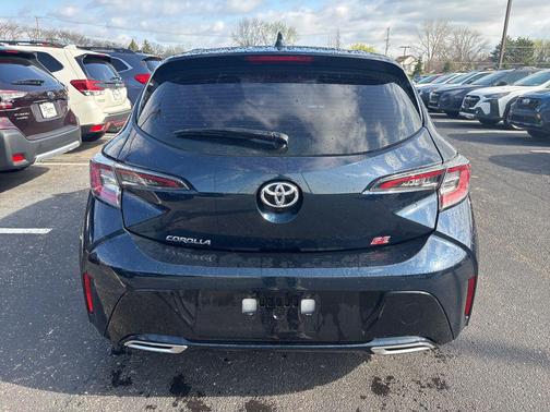 Blue 2019 Toyota Corolla Hatchback SE