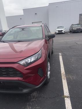 2019 Toyota RAV4 LE