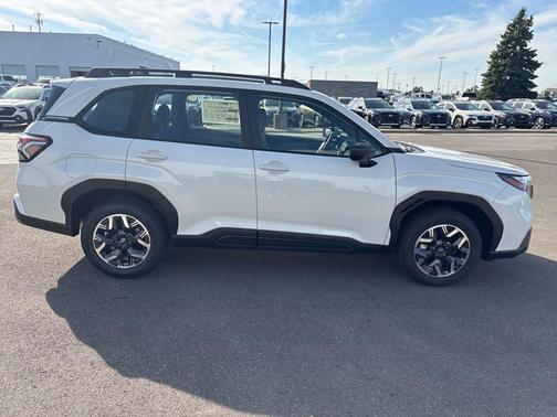 2025 Subaru Forester Base