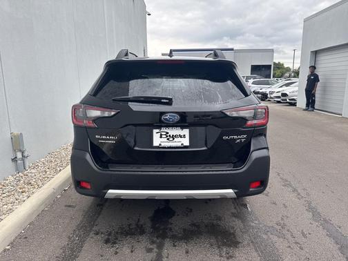 2025 Subaru Outback Limited XT