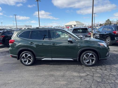 2023 Subaru Forester Touring