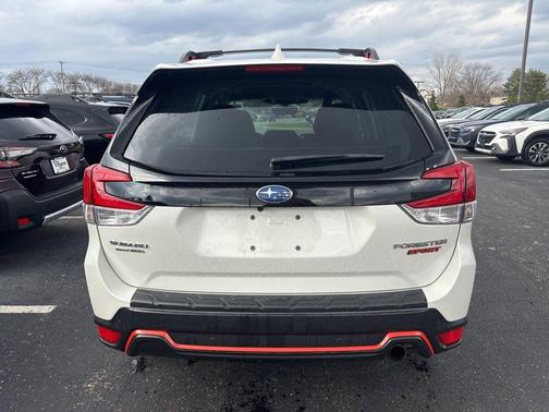 Crystal White Pearl 2023 Subaru Forester Sport