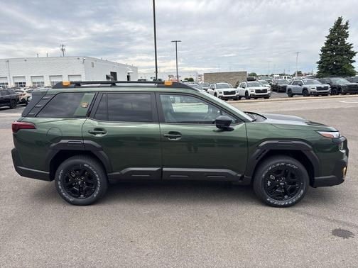 Deep Emerald Green Pearl 2026 Subaru Outback Wilderness