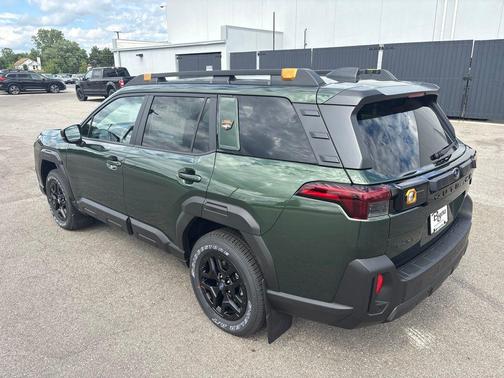 Deep Emerald Green Pearl 2026 Subaru Outback Wilderness