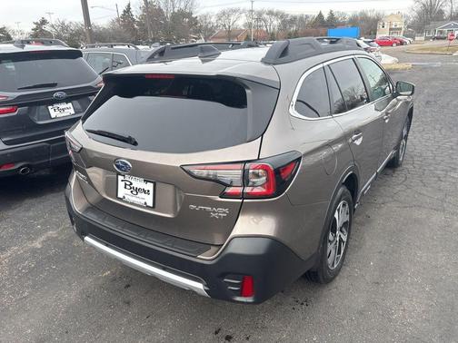 2022 Subaru Outback Limited XT