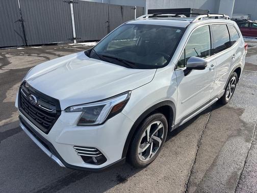 2023 Subaru Forester Touring