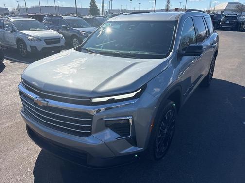 2024 Chevrolet Traverse LT