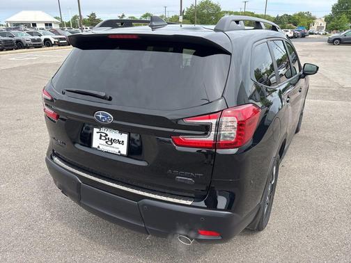 Crystal Black Silica 2026 Subaru Ascent Onyx Edition Touring 7-Passenger