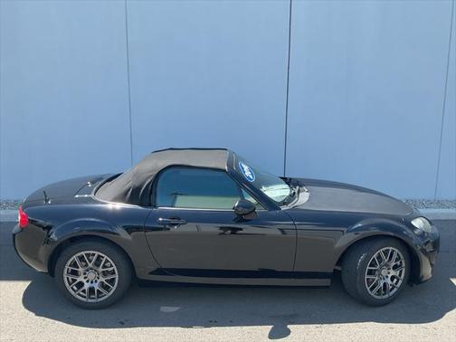 2010 Mazda MX-5 Miata Sport