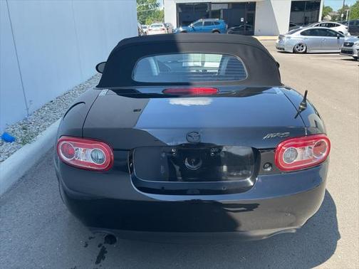 2010 Mazda MX-5 Miata Sport
