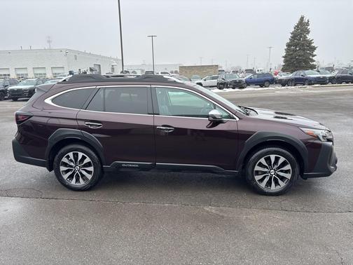 2023 Subaru Outback Touring XT