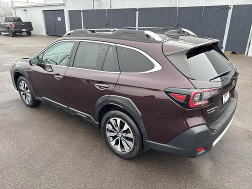 2023 Subaru Outback Touring XT