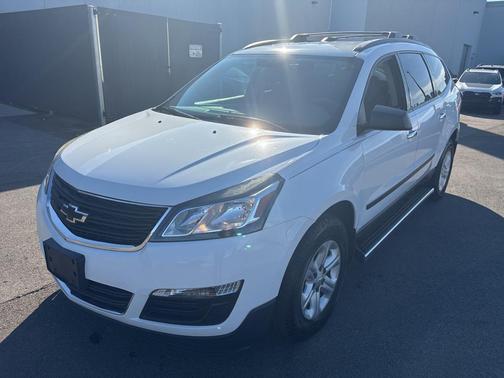 2017 Chevrolet Traverse LS