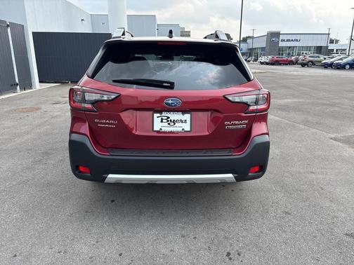 2025 Subaru Outback Touring XT