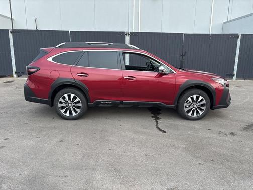 2025 Subaru Outback Touring XT