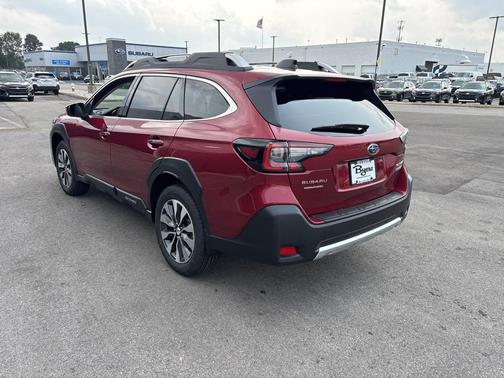 2025 Subaru Outback Touring XT