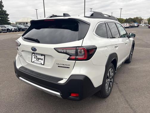 2025 Subaru Outback Touring XT