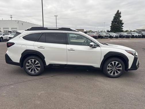 2025 Subaru Outback Touring XT