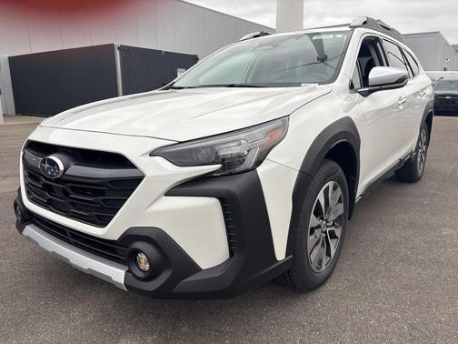 2025 Subaru Outback Touring XT