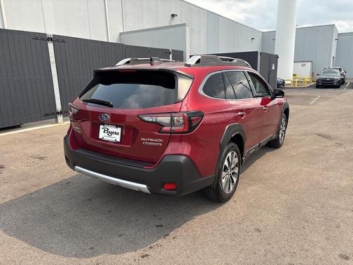 2025 Subaru Outback Touring XT