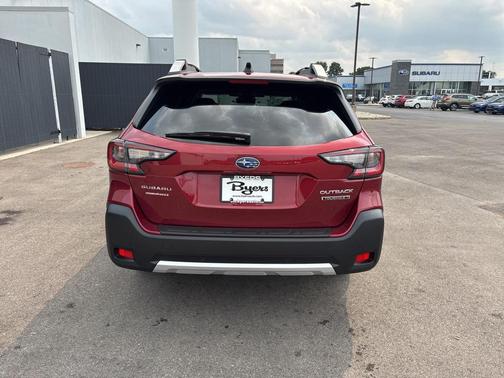 2025 Subaru Outback Touring XT