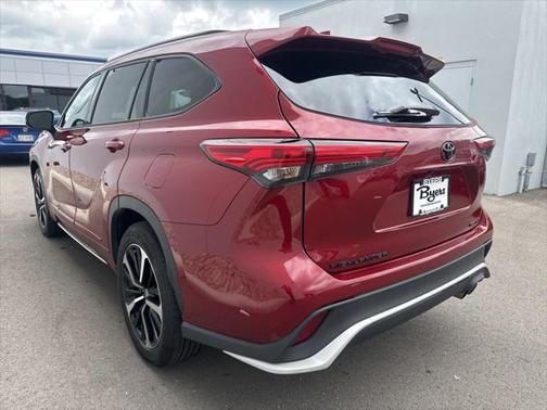 2022 Toyota Highlander XSE