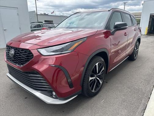 2022 Toyota Highlander XSE
