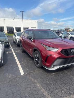 2022 Toyota Highlander XSE
