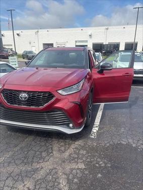 2022 Toyota Highlander XSE