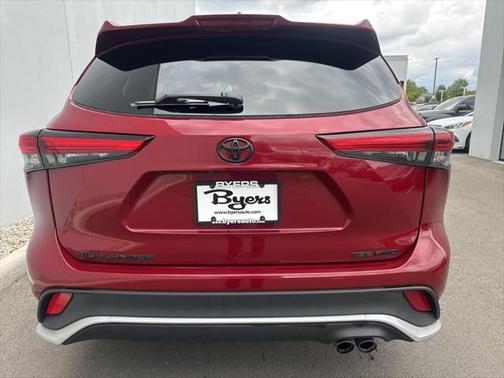 2022 Toyota Highlander XSE