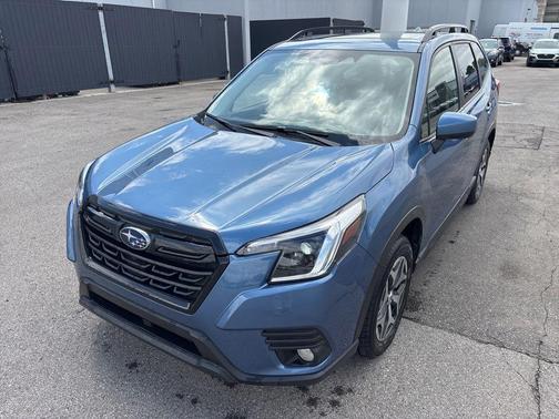 Horizon Blue Pearl 2023 Subaru Forester Premium