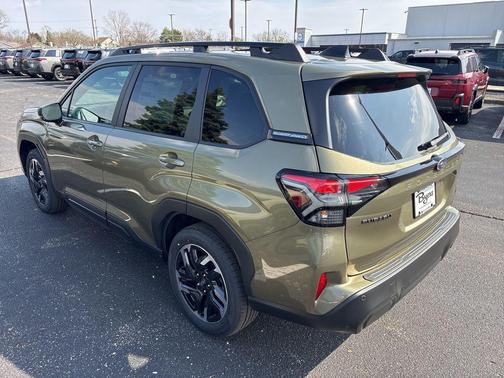 Autumn Green Metallic 2026 Subaru Forester Limited