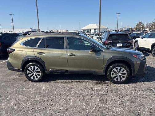 2025 Subaru Outback Premium