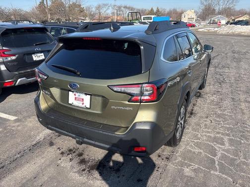 2025 Subaru Outback Premium