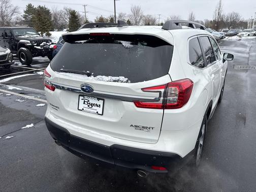 2023 Subaru Ascent Premium 7-Passenger