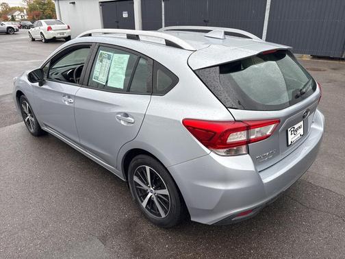 2019 Subaru Impreza 2.0i Premium